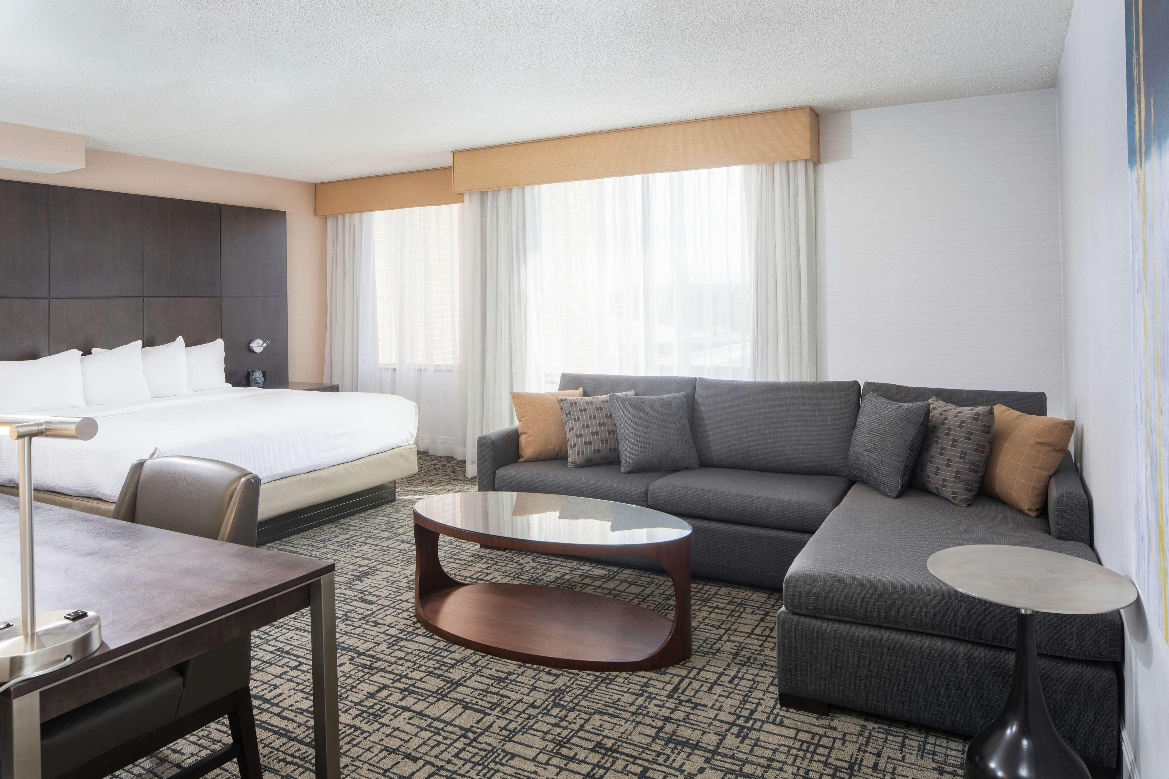 Doubletree By Hilton Hotel Syracuse East Syracuse Eksteriør billede