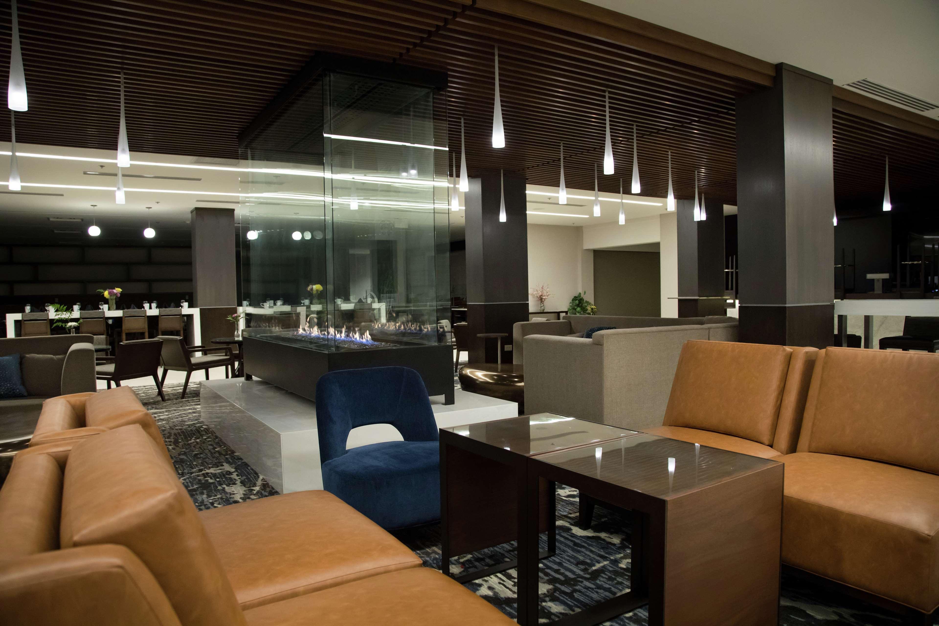 Doubletree By Hilton Hotel Syracuse East Syracuse Eksteriør billede