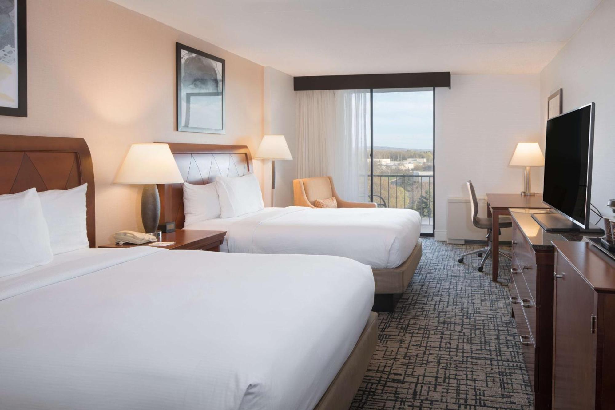 Doubletree By Hilton Hotel Syracuse East Syracuse Eksteriør billede